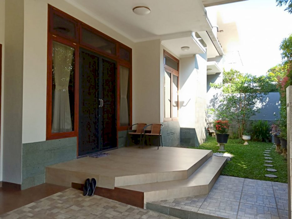 RUMAH MEWAH LOKASI ARAYA KOTA MALANG