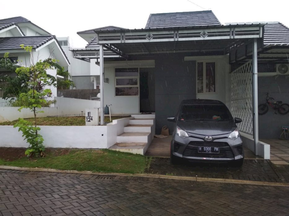 Sewa rumah bsb vilage