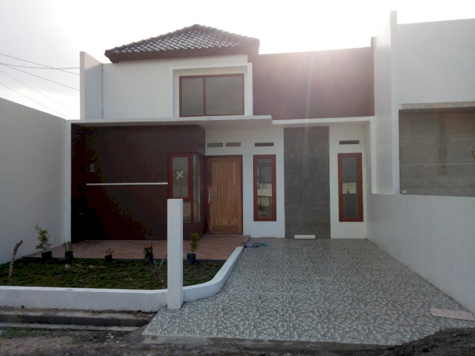 Rumah murah di belakang hotel alana solo