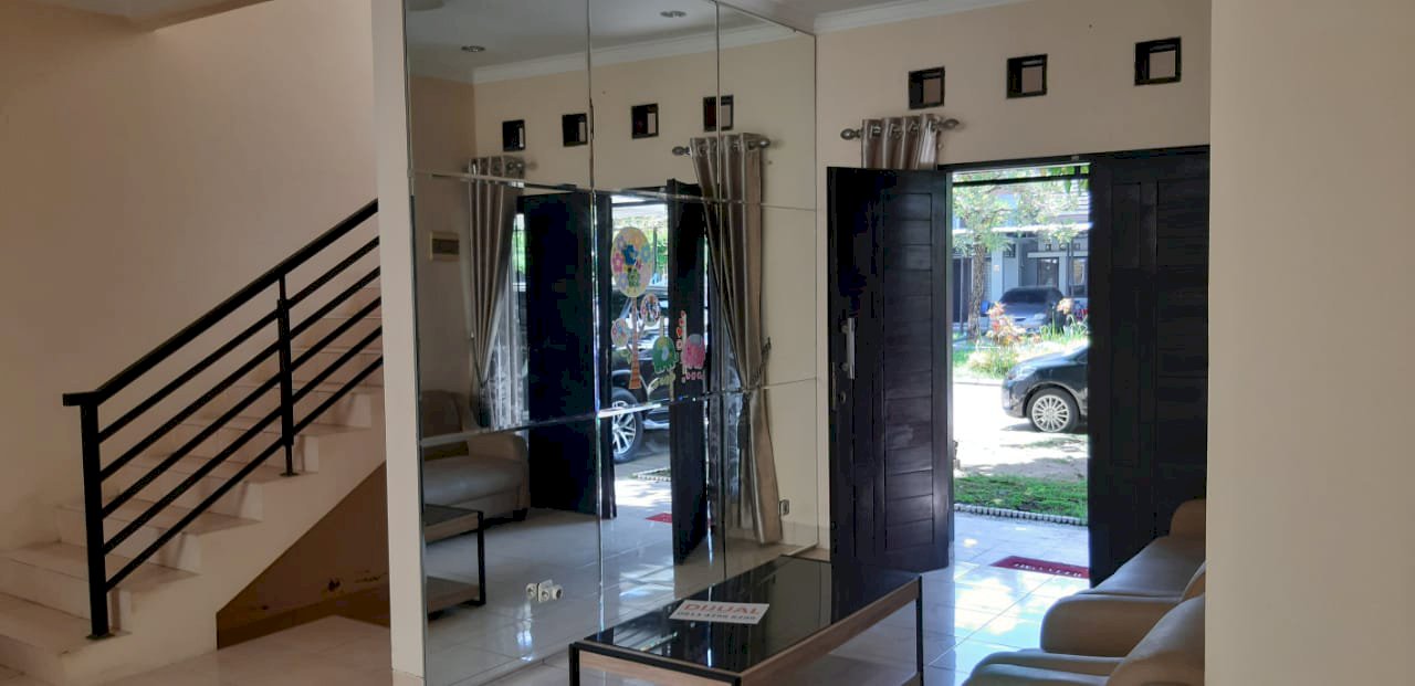 Rumah 2 lantai di Permata Mutiara daeng tata