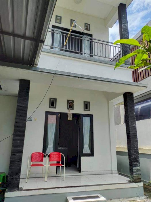 LANTAI 2 FULL FURNISHED LINGKUNGAN PERUMAHAN DALUNG UTARA