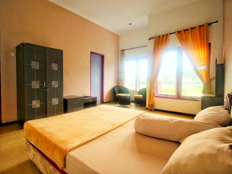 Rumah Disewakan di Pondok Blimbing Indah, Araya, Malang 2