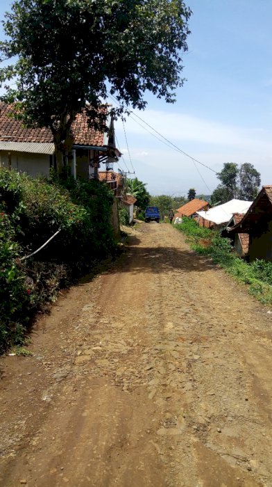Dijual tanah lokasi cikawari pasir impun atas
