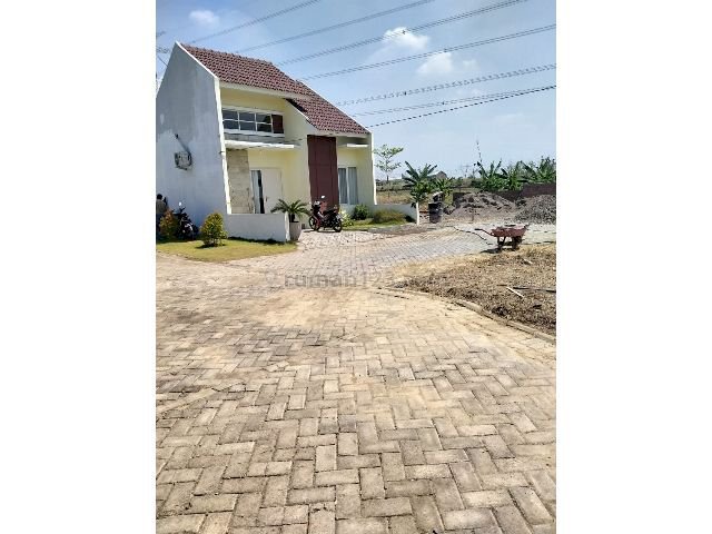 RUMAH GADING INTAN JALAN RAYA DRIYOREJO HARGA 300 JUTA AN