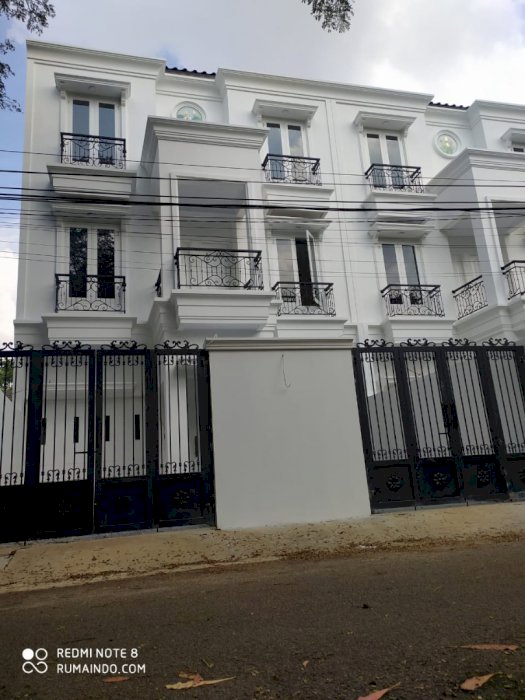 Dijual Rumah Mewah di Jln Durian Jagakarsa Jakarta Selatan