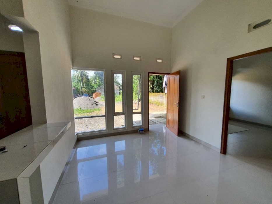 1 UNIT TERAHIR RUMAH DI SEYEGAN SLEMAN