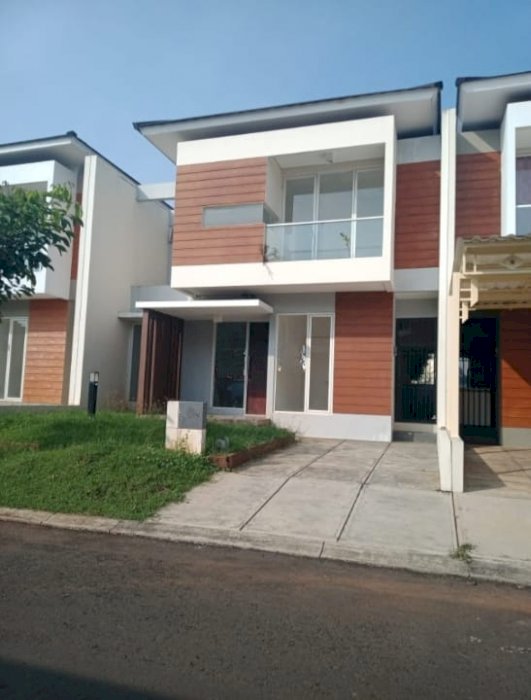 Dijual rumah Ivy park citraland bsb city