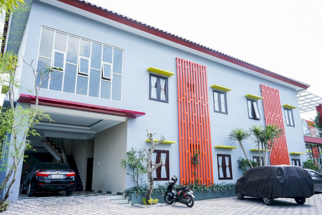 Kostel dpanda jalan kaliurang km 14 sebelah kampus uii terpadu