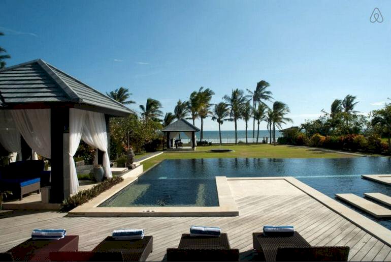 LOS pantai jual villa komplex 5 units luas 47 are Tabanan Bali Indonesia