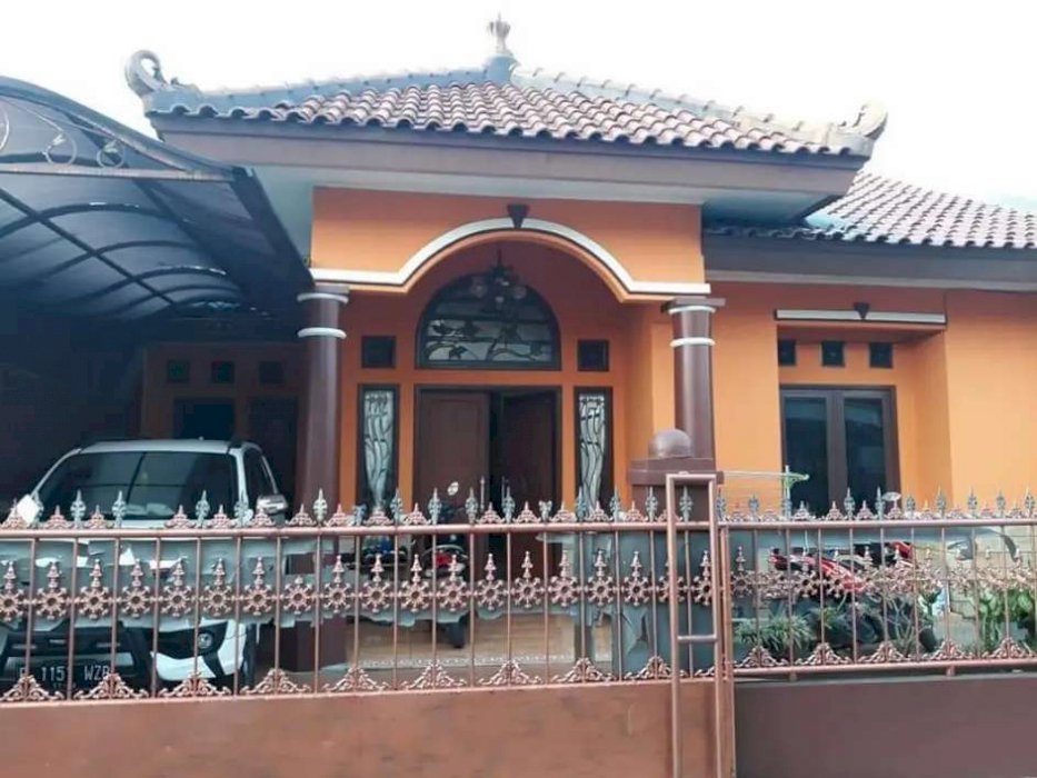 DI JUAL RUMAH DI BINTARO SEKTOR 9 MURAH 2 LANTAI LOKASI STRATEGIS