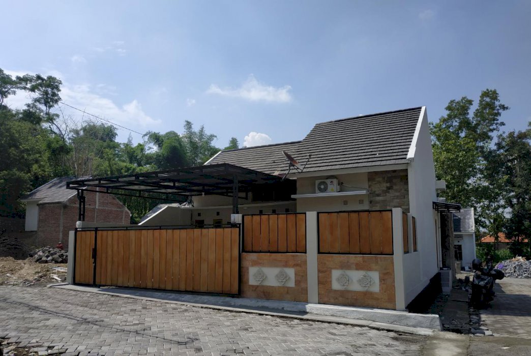 RUMAH KAWASAN DI KASONGAN, 399 JUTA, SHM, FREE DESAIN