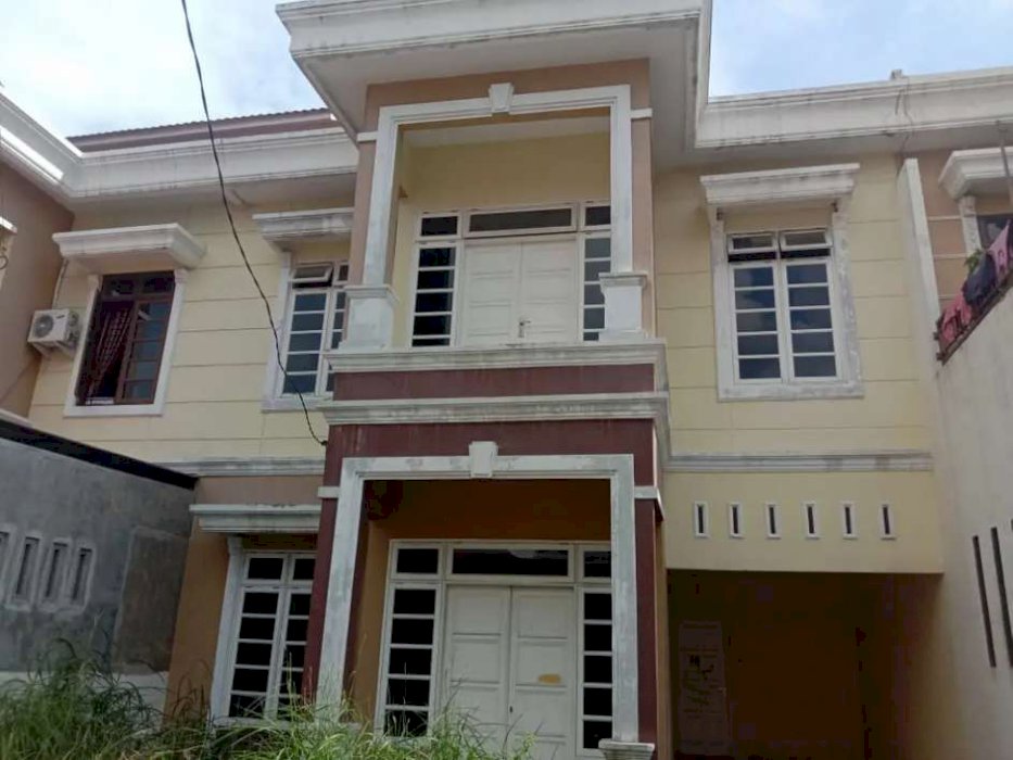 Rumah mewah 2 lantai di gaperta ujung