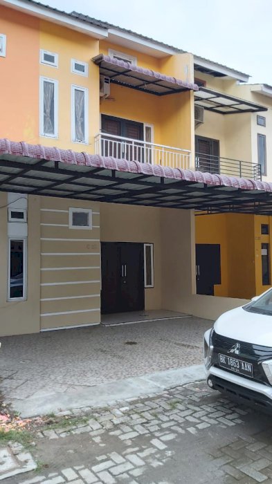 Rumah 2 Lantai di Ringroad