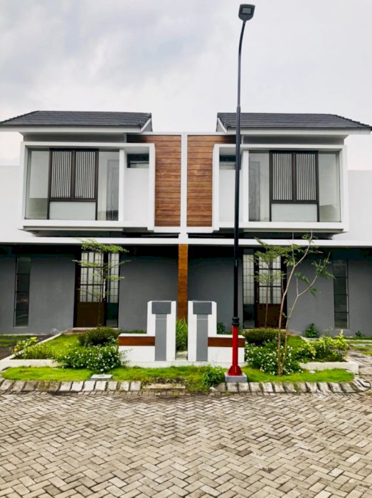 RUMAH LOKASI STRATEGIS  (SHOJILAN)  SIDOARJO