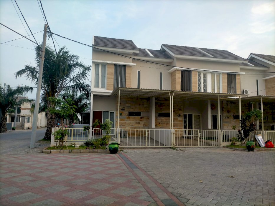 DIJUAL RUMAH MEWAH MINIMALIS DENGAN HARGA MURAH DI GRESIK JAWA TIMUR