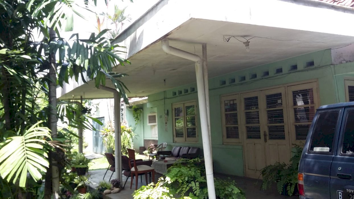 Jual Rumah Lama Terawat Layak Huni Lokasi Premium di Kebayoran Baru