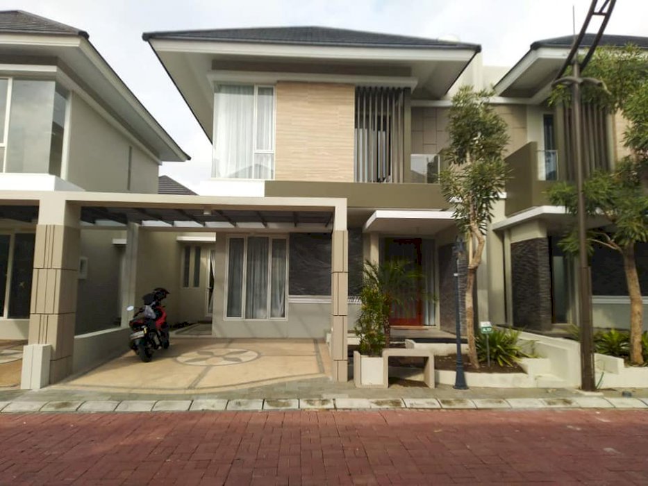 RUMAH PREMIUM DI GREEN HILLS RESIDENCE