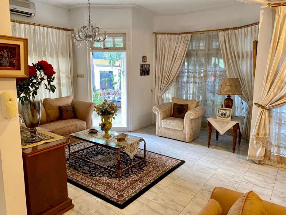 Rumah + Furniture @ Pejaten Indah,Jak-Sel,Turun Drastis,Boleh dCek..