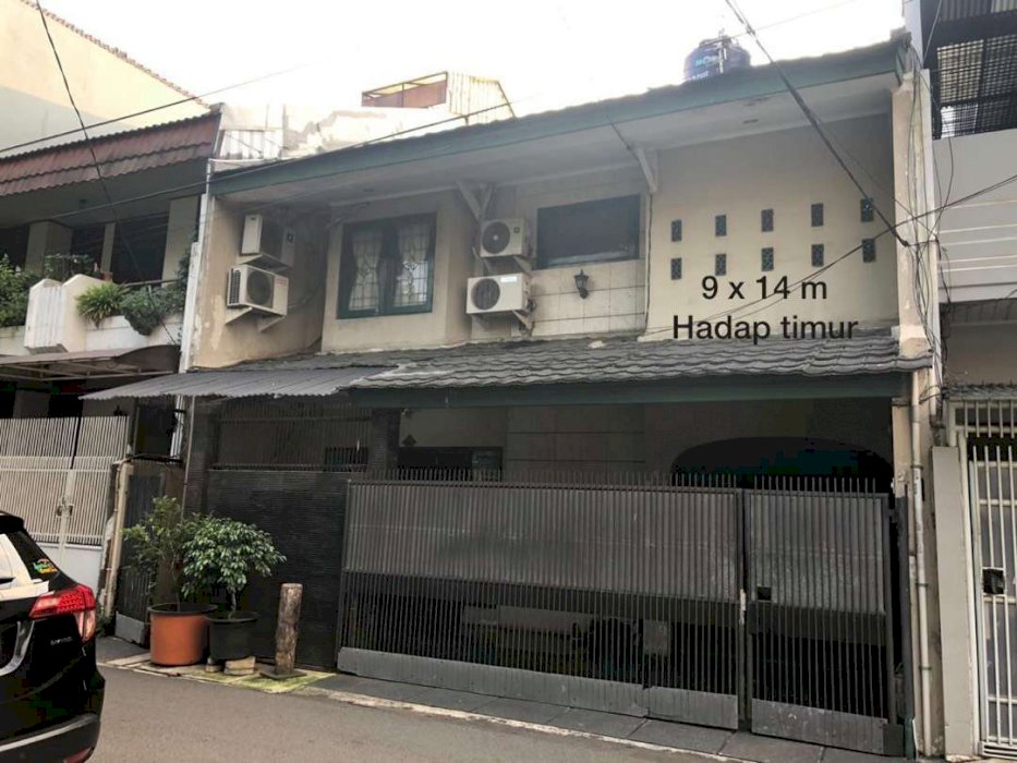 Jual Rumah 2 Lantai  Siap huni di Tanjung Duren