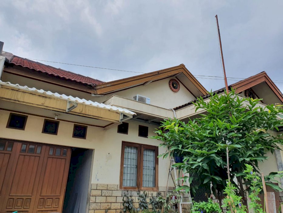 Dikontrakkan Rumah Kompleks Nyaman & Asri di Gema Pesona, Sukmajaya-Depok