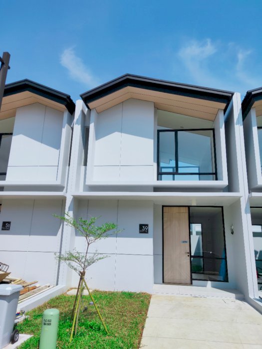Rumah disewakan Waterfront Estate Lippo Cikarang