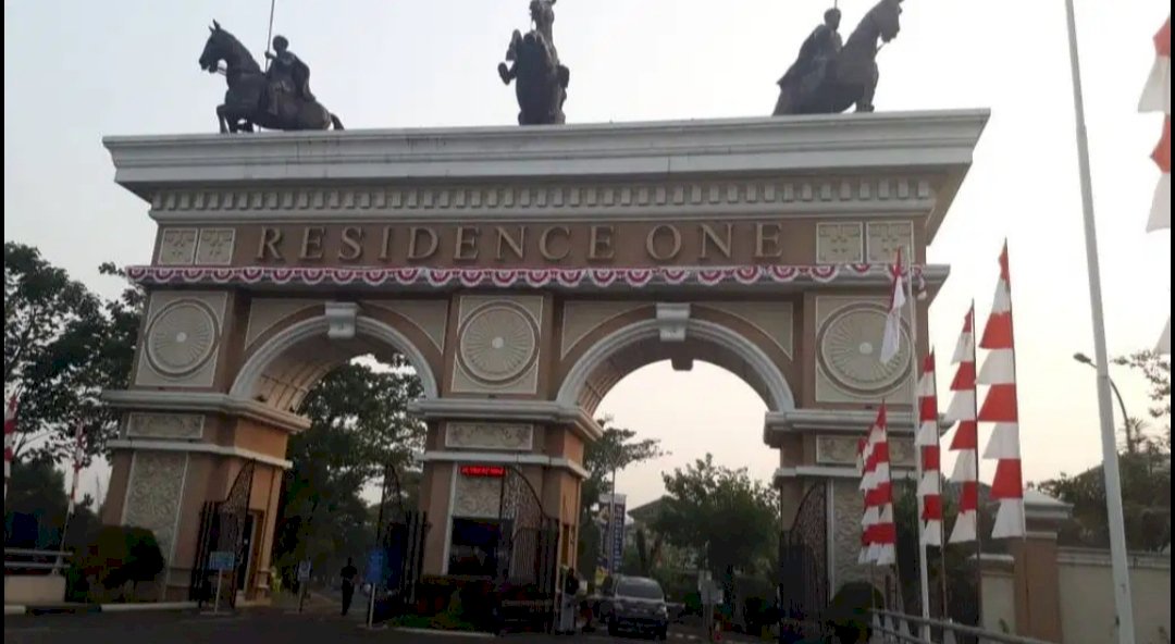 Residence one bsd.. Rumah free kitchen set