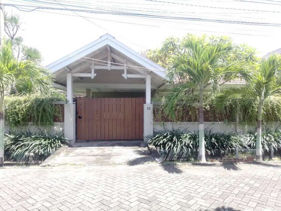 Dijual Rumah dan Kantor di tengah Kota Surabaya Full Furnished