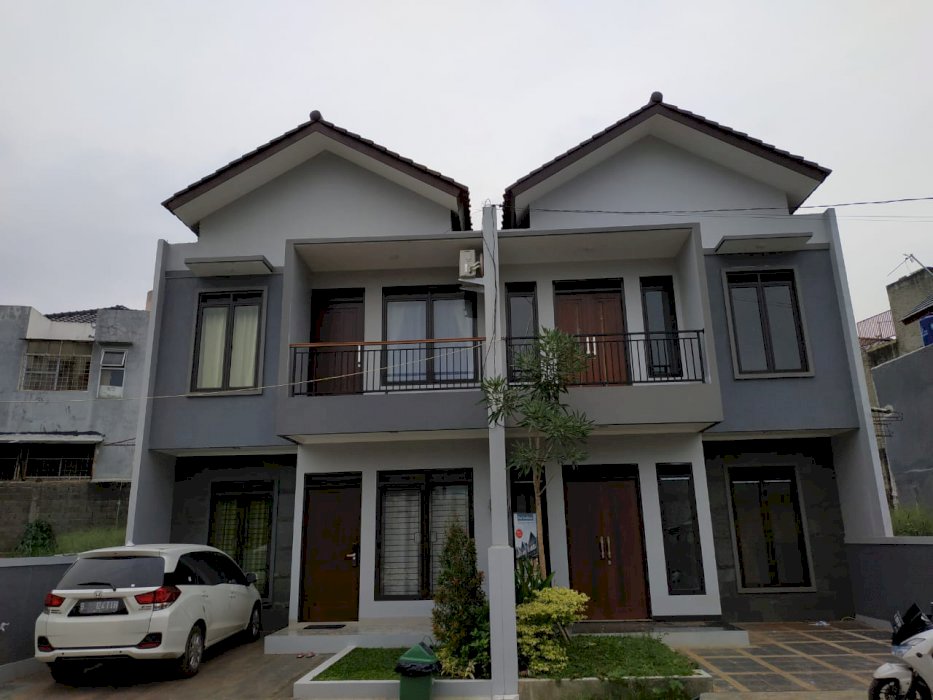 Rumah Di Mampang Depok Tanah Luas Lokasi Strategis Dekat Tol Krukut