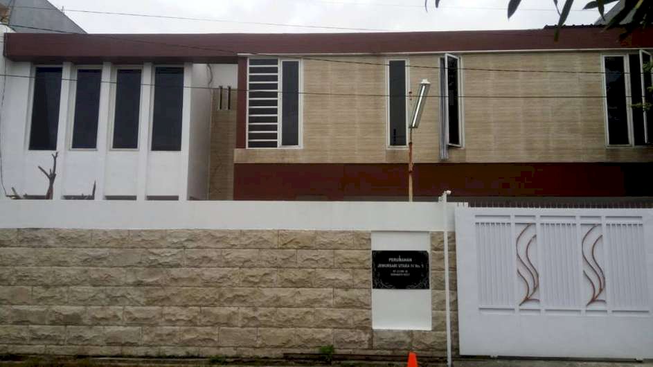 Rumah & Kantor Lokasi Strategis di Jalan Jemursari Utara Kota Surabaya