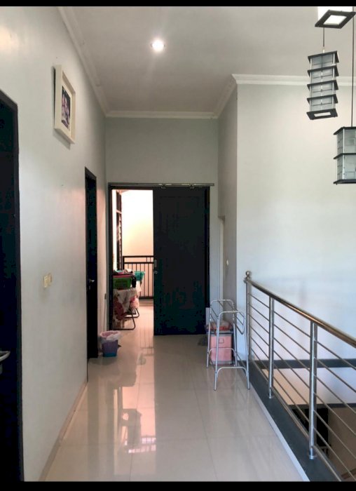 Rumah Modern 2 Lt Pusat Kota