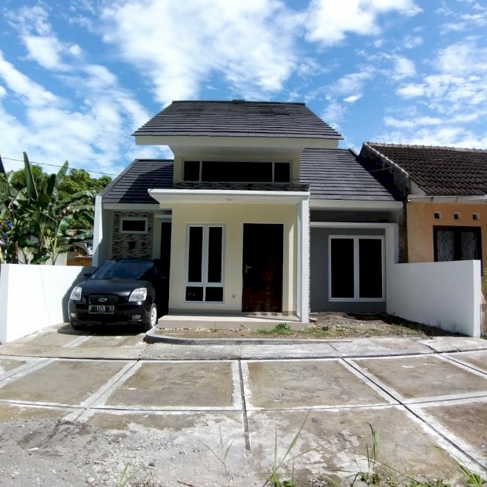 Rumah mungil dekat kampus Universitas Mercu Buana Jogja