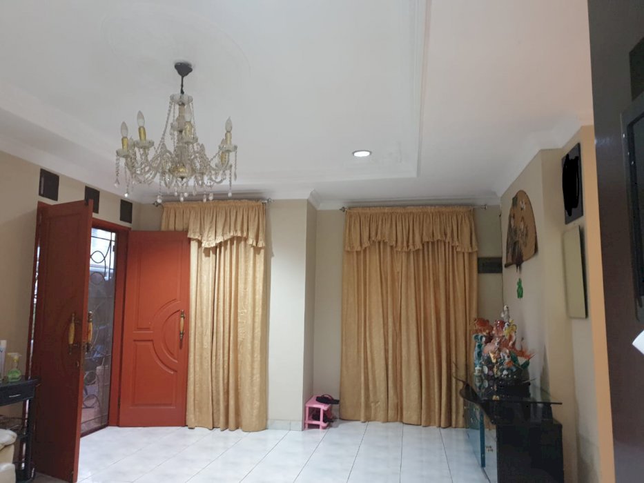 Rumah 4 lantai  TAMAN PALEM