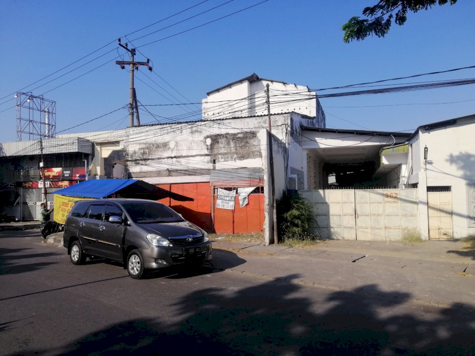 Gudang di nol jalan Utama Kedung Cowek Kenjeran Surabaya