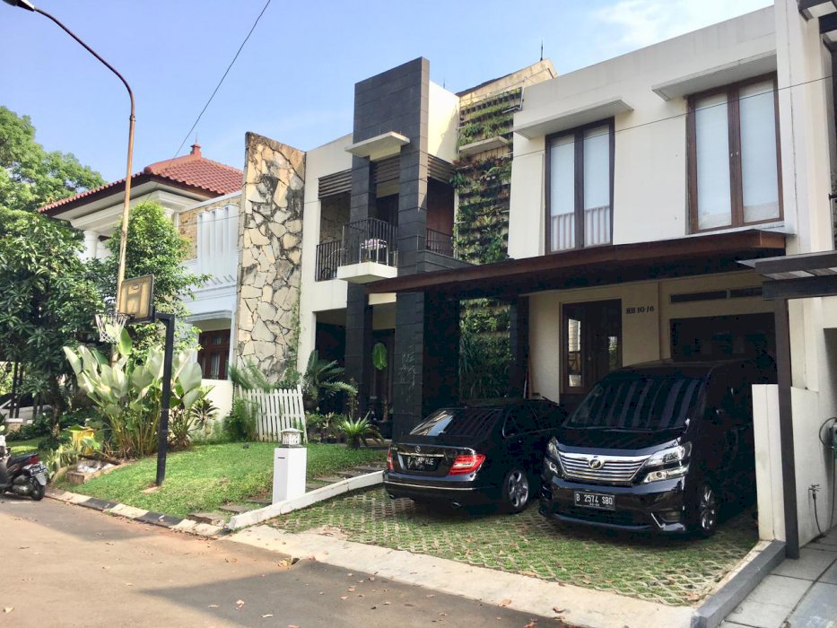 Dijual Cepat Rumah Bagus di Bintaro sektor 9 dekat mall, RS, tol