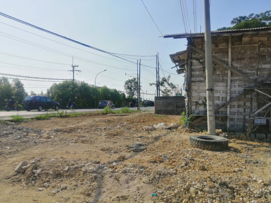 Tanah NOL jALAN RAYA  UTAMA  MANYAR GRESIK JAWA TIMUR