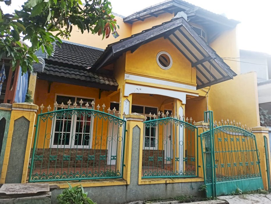 Dijual Rumah Strategis di Gading Junti Asri