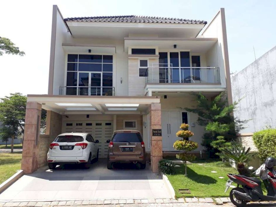 Rumah Mewah di Cluster Imperial Beach, Pakuwon City, Kota Surabaya