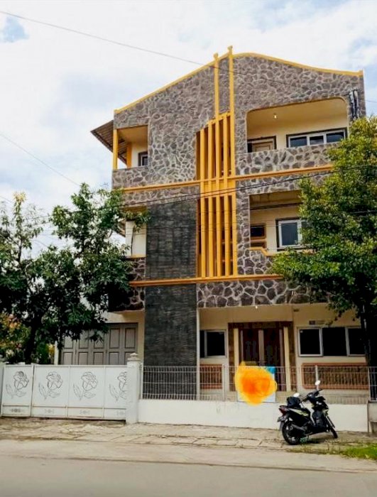 Dijual Rumah Ukuran Luas Lokasi Strategis, Jl Gayungsari, Surabaya