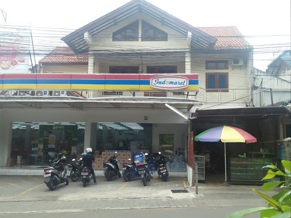 DI JUAL RUMAH MEWAH MURAH DI TEMBALANG,  ADA INDOMARET (SEWA) DAN KOS
