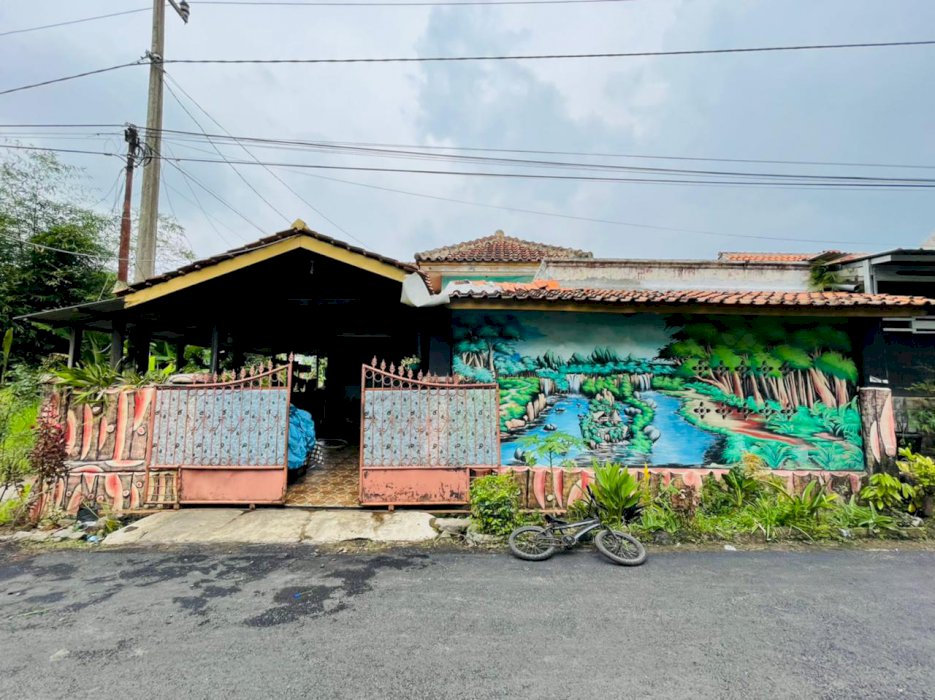 Dijual Murah Rumah Aesthetic Dinding Dilukis di Cianjur (Cikancana)