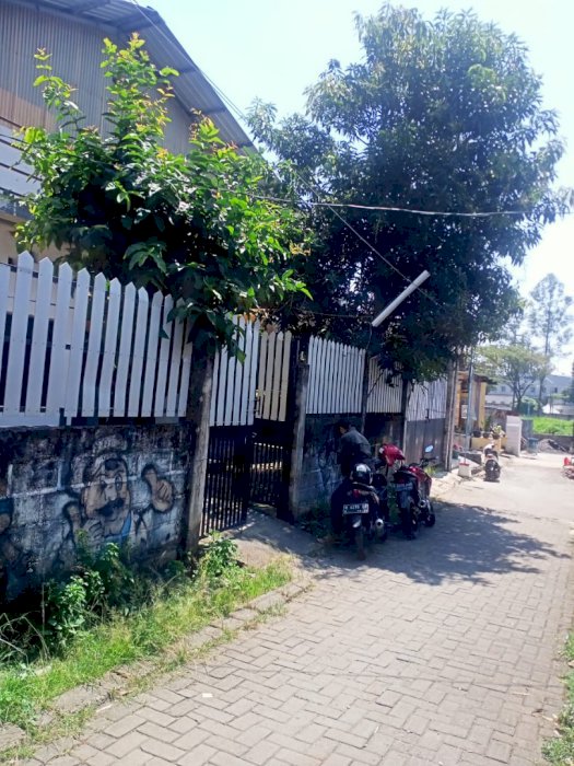 Rumah kos di kawasan bsb city