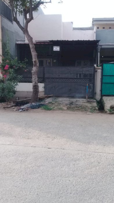 DIJUAL RUMAH MEWAH MURAH DAN STRATEGIS DI