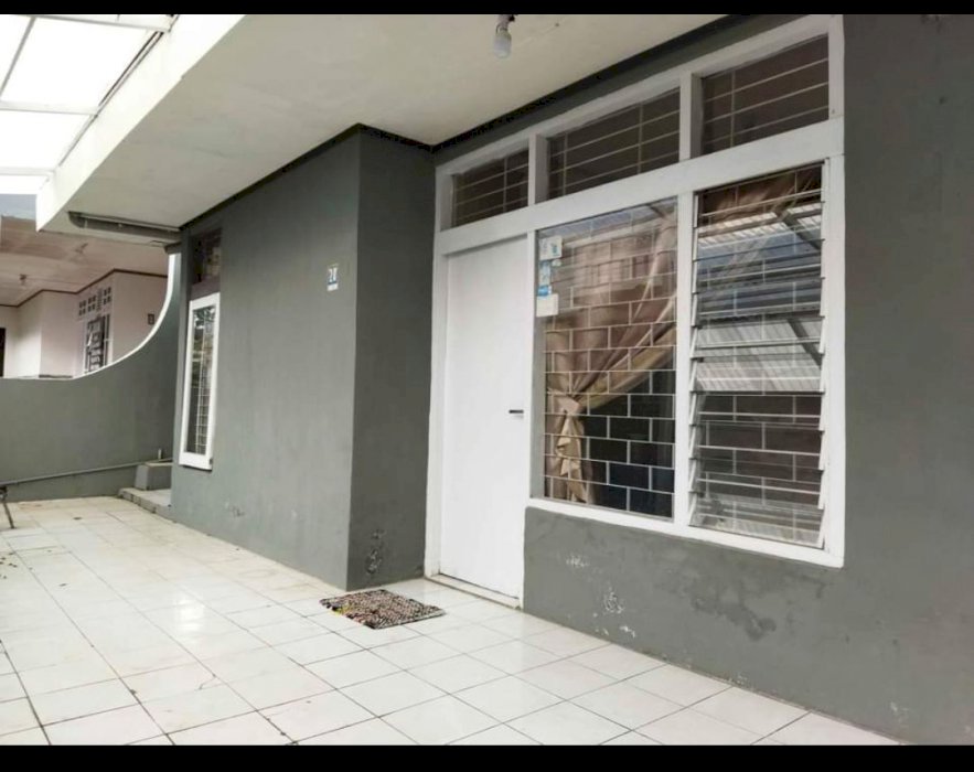 Rumah di Komplek Cihanjuang Indah