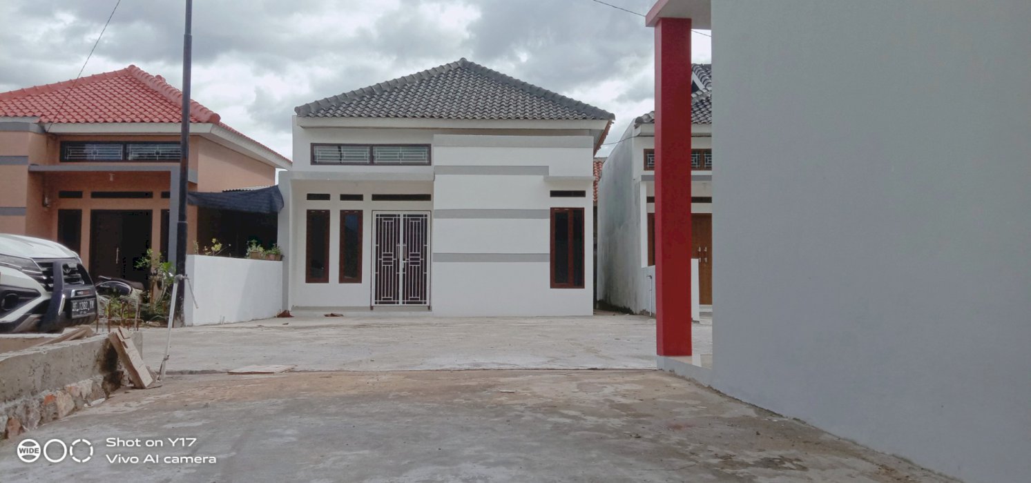 RUMAH DI JUAL BEBAS DESAIN TATA RUANG