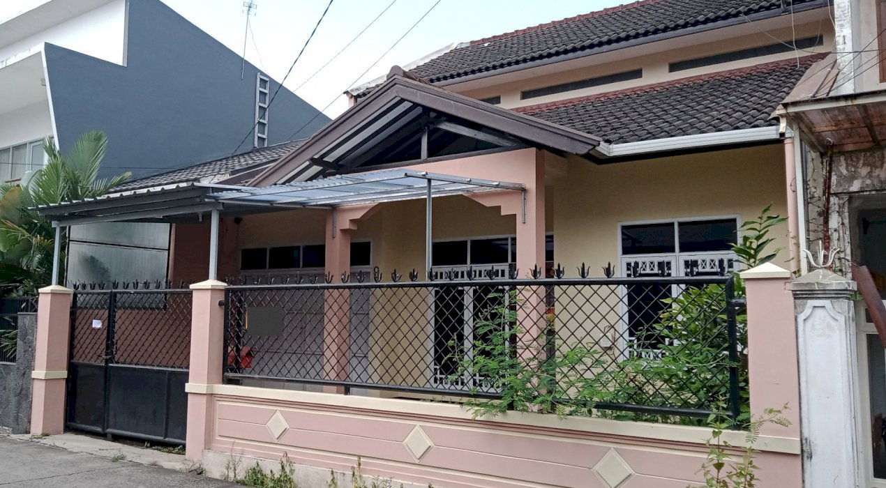 Rumah  siap huni 1,5lt dalam komplek pasirluyu dekat bkr bandung