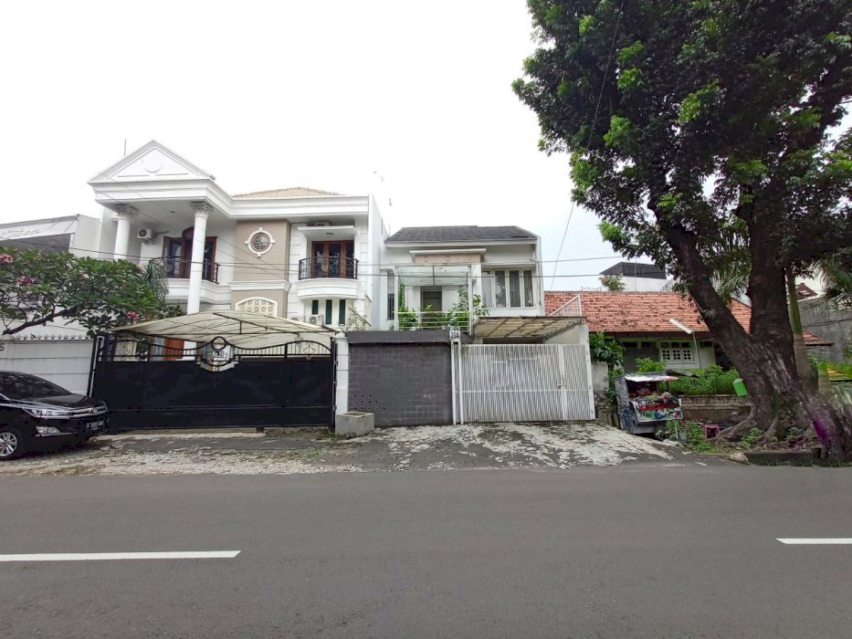 Rumah Siap Pakai dan Bisa Untuk Usaha di Tebet Timur Jakarta Selatan
