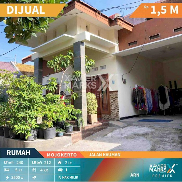 Rumah Lantai 2 di Jalan Kauman Kota Mojokerto Lingkungan Nyaman dan Asri