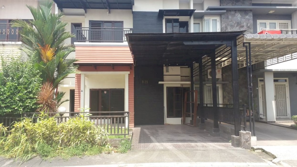 GIVENCY ONE GAPERTA MEDAN