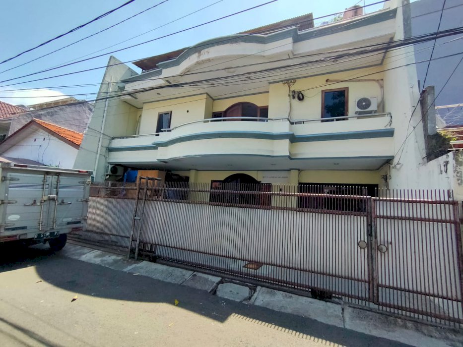 Rumah mungil bisa klink.kantor atau kost2an