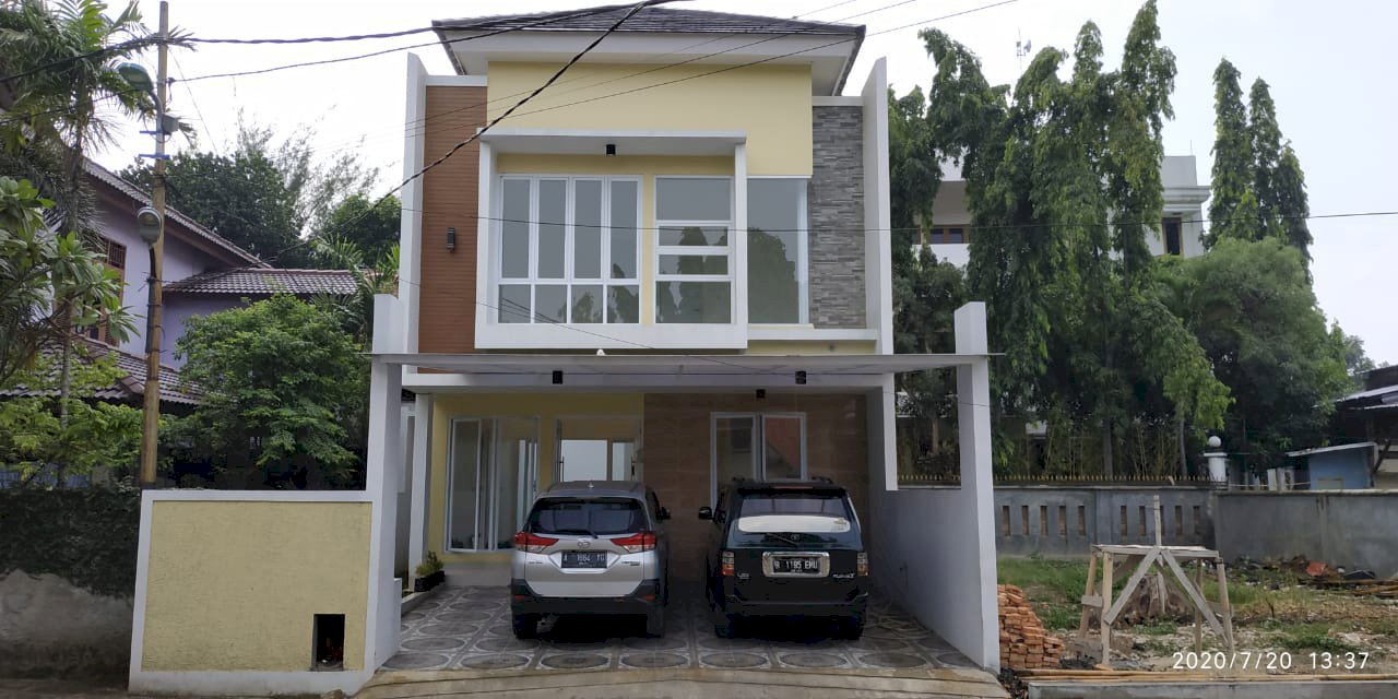 RUMAH 2 LANTAI HARGA SANTAI DI JAKARTA TIMUR